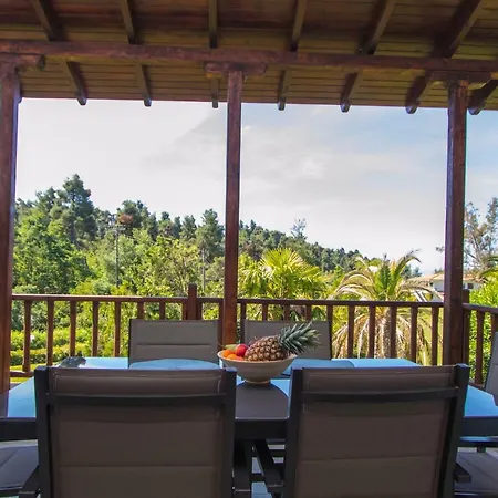 Lorenia Garden Villa, Elani